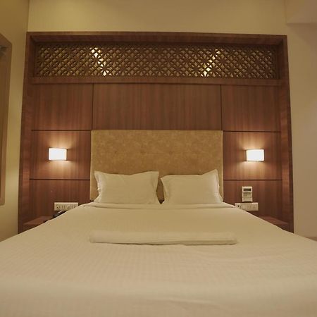 ת'יין Hotel Mathoshree מראה חיצוני תמונה