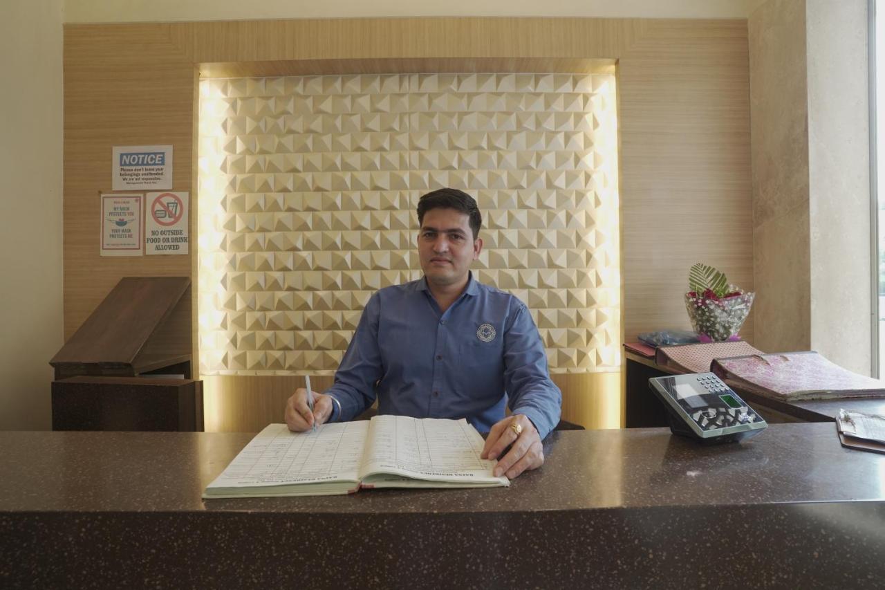 ת'יין Hotel Mathoshree מראה חיצוני תמונה