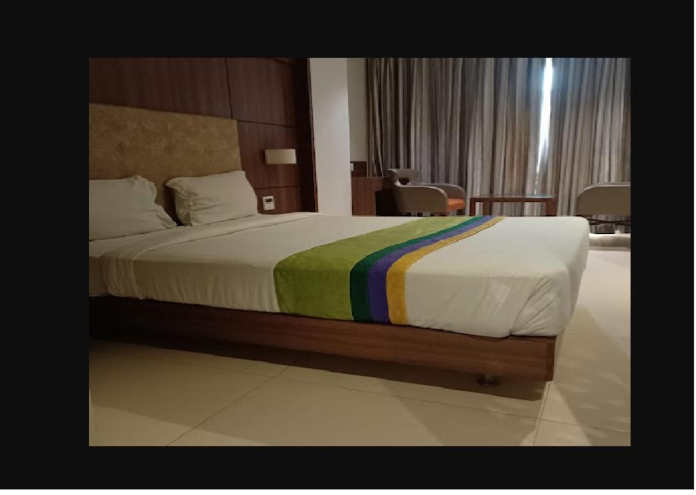 ת'יין Hotel Mathoshree מראה חיצוני תמונה